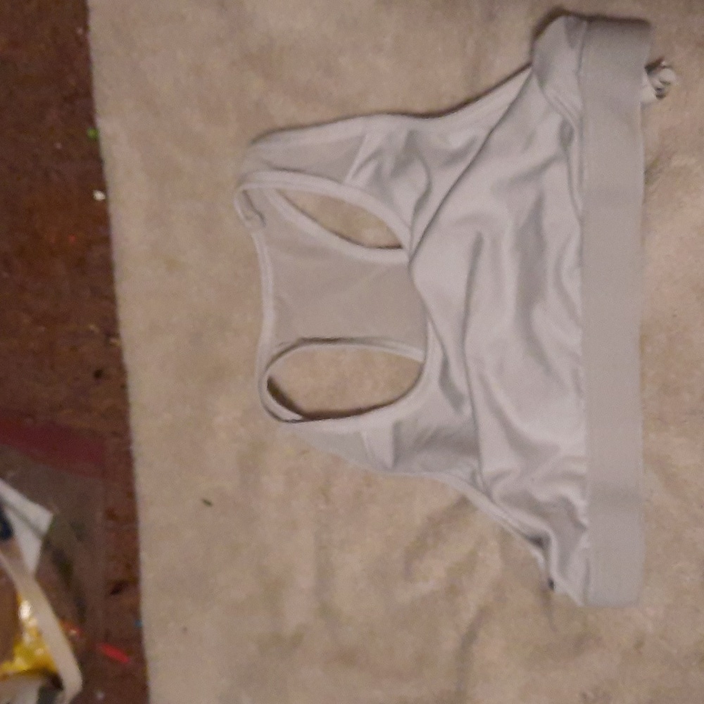 Bras - Picture 10 of 16